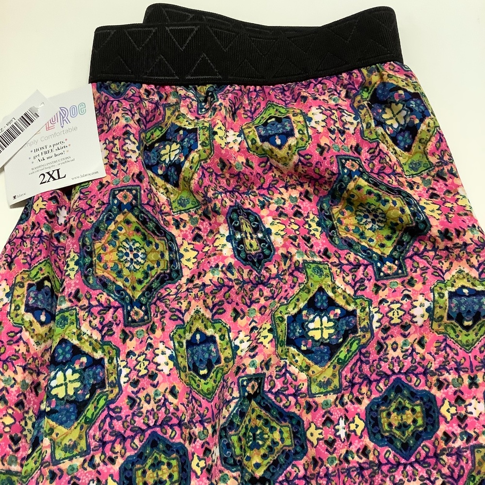 New with tags 2xl Lularoe Lola skirt